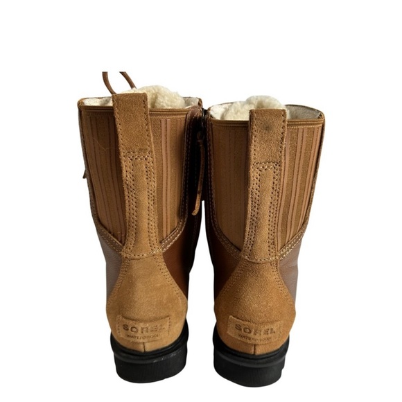 Sorel Phoenix Lace Shearling Boots NWOT
Size 8 - Picture 9 of 12